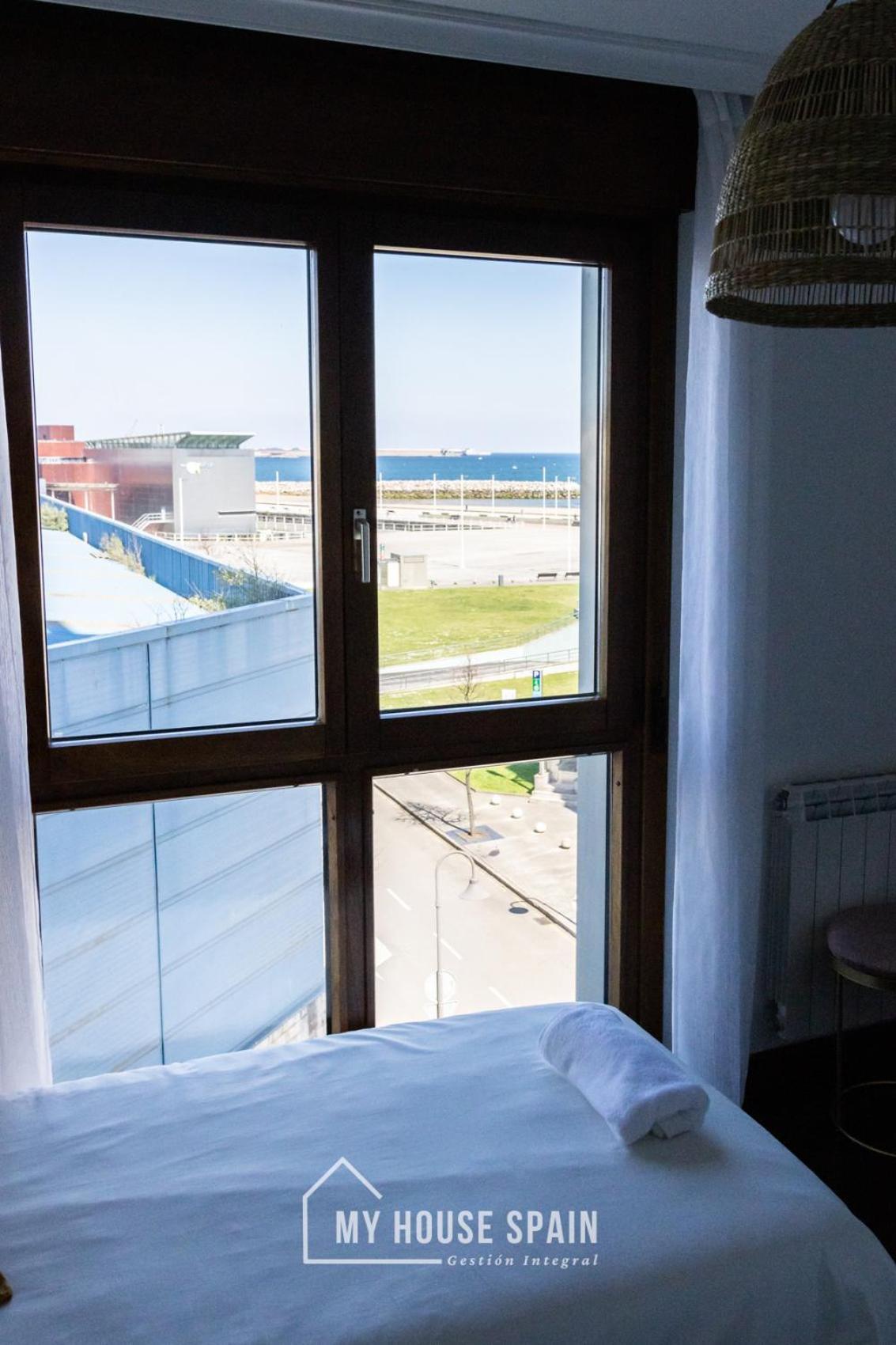 Myhousespain - Playa De Poniente, Con Vistas Al Mar Y Parking Gratuito Gijón Esterno foto